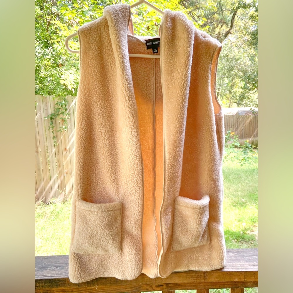 Zenana Outfitters Beige Faux Fur Open Vest with Pockets and Hood for Women